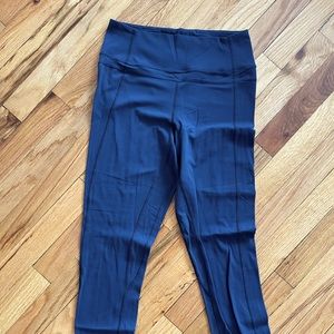 Lululemon wunder under, rulu material